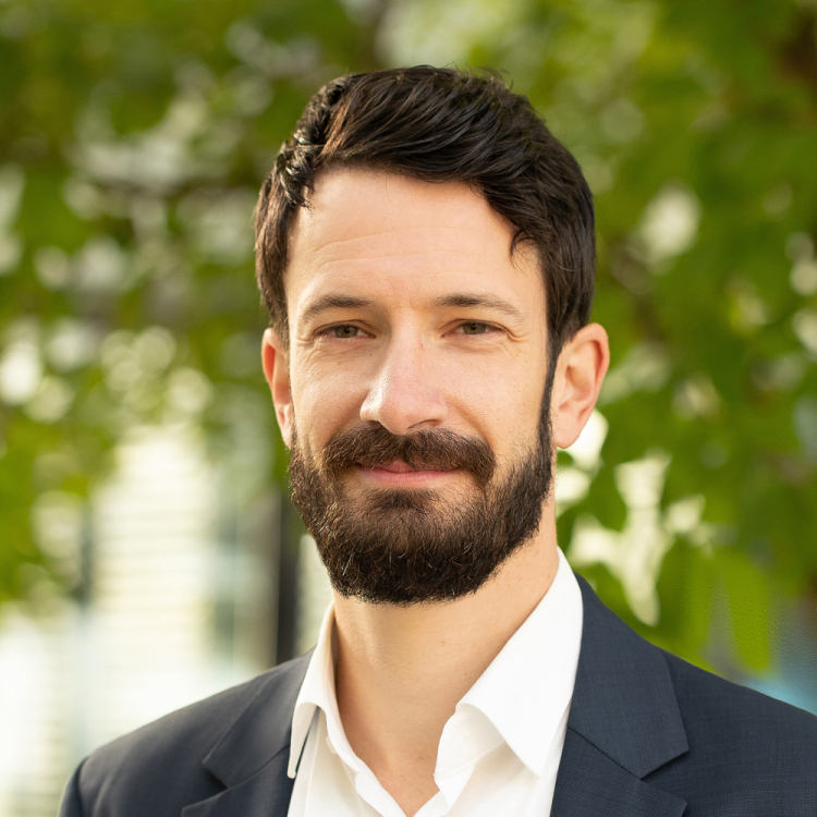 Philipp de Schrevel | ATG Revisa - Steuerberater und Wirtschaftsprüfer in Emmerich